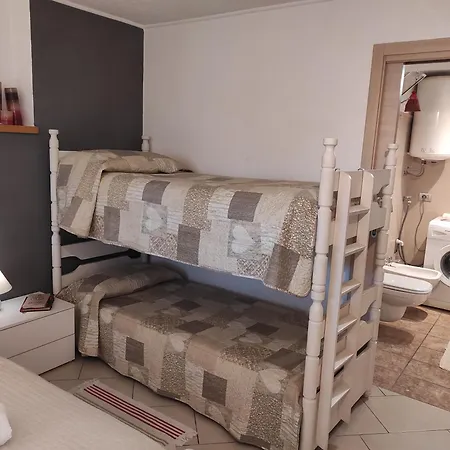 Διαμέρισμα Vezio Hill House *