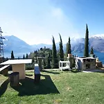 Vezio Hill House Lägenhet Perledo