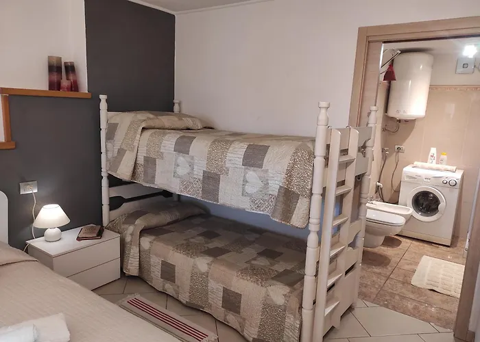 דירה Vezio Hill House *